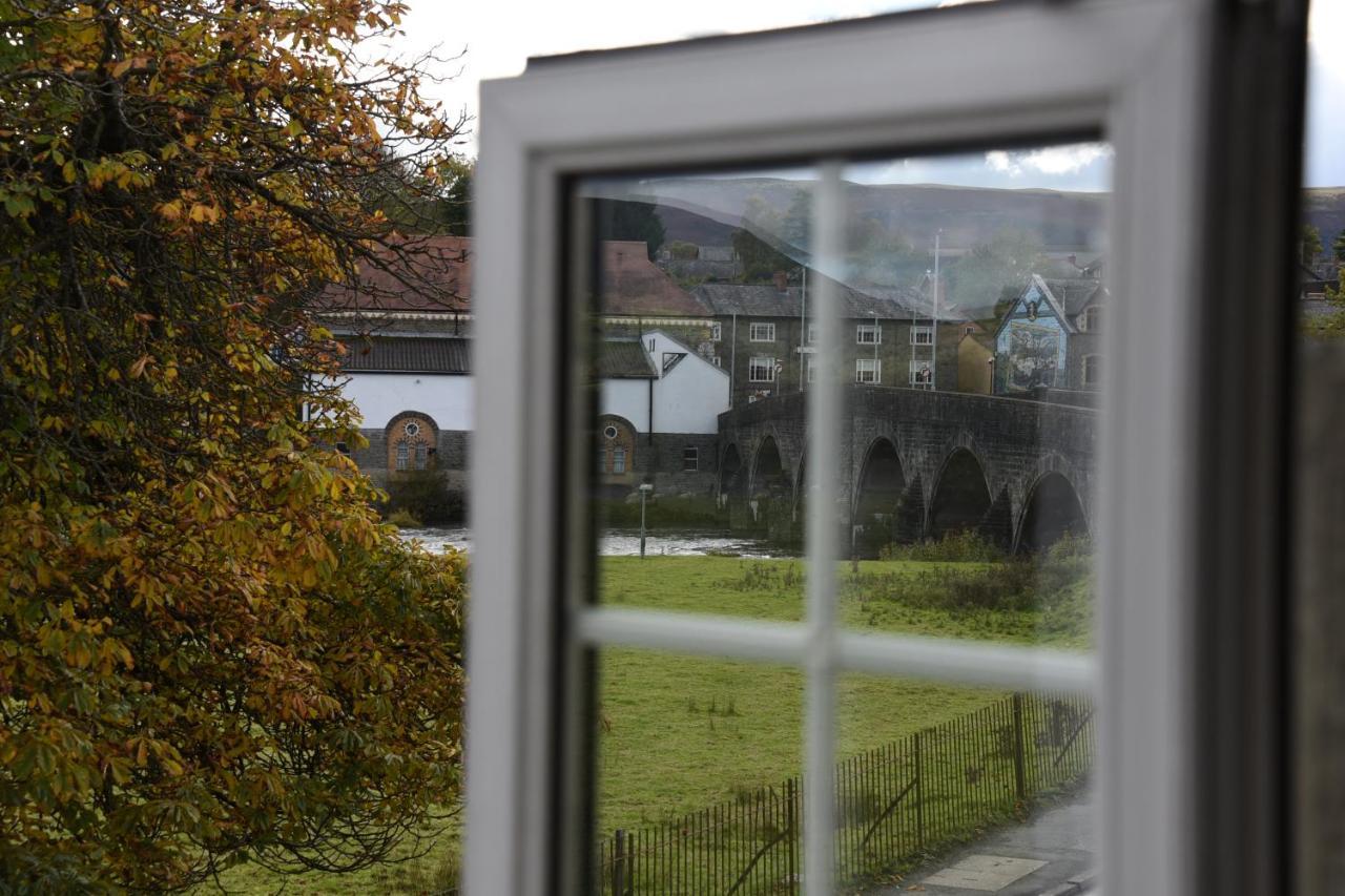 The Llanelwedd Arms Hotel Builth Wells Buitenkant foto