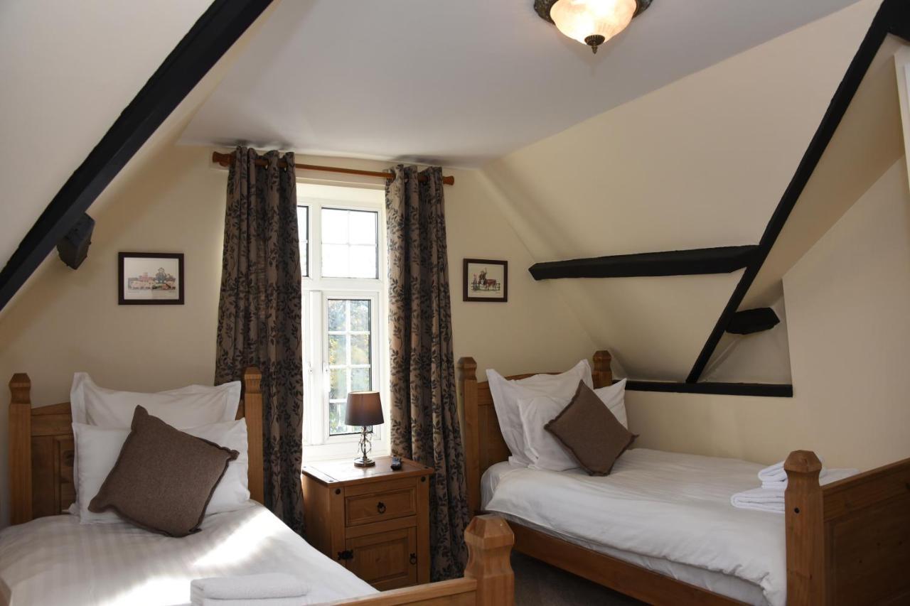 The Llanelwedd Arms Hotel Builth Wells Buitenkant foto