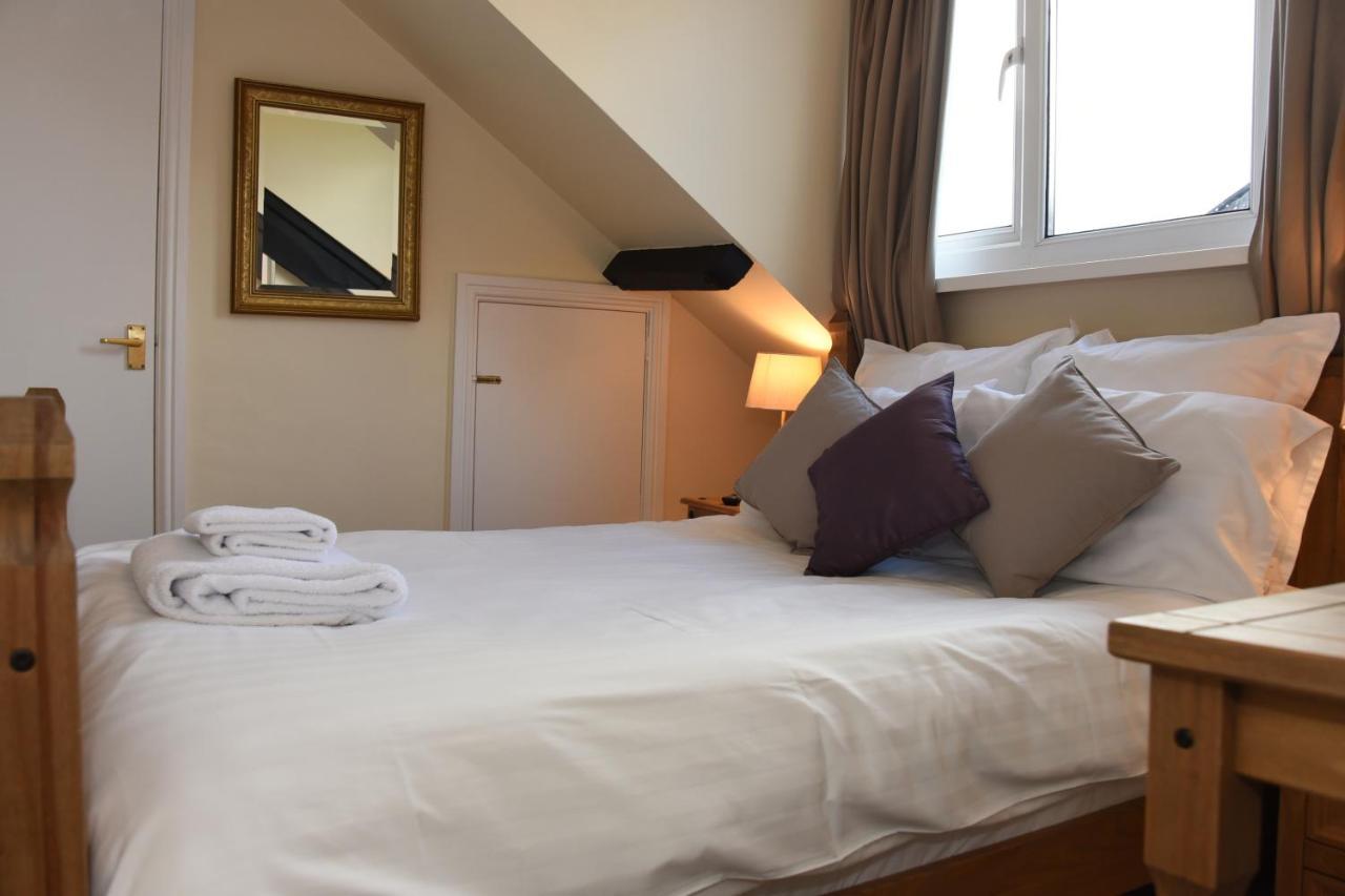 The Llanelwedd Arms Hotel Builth Wells Buitenkant foto