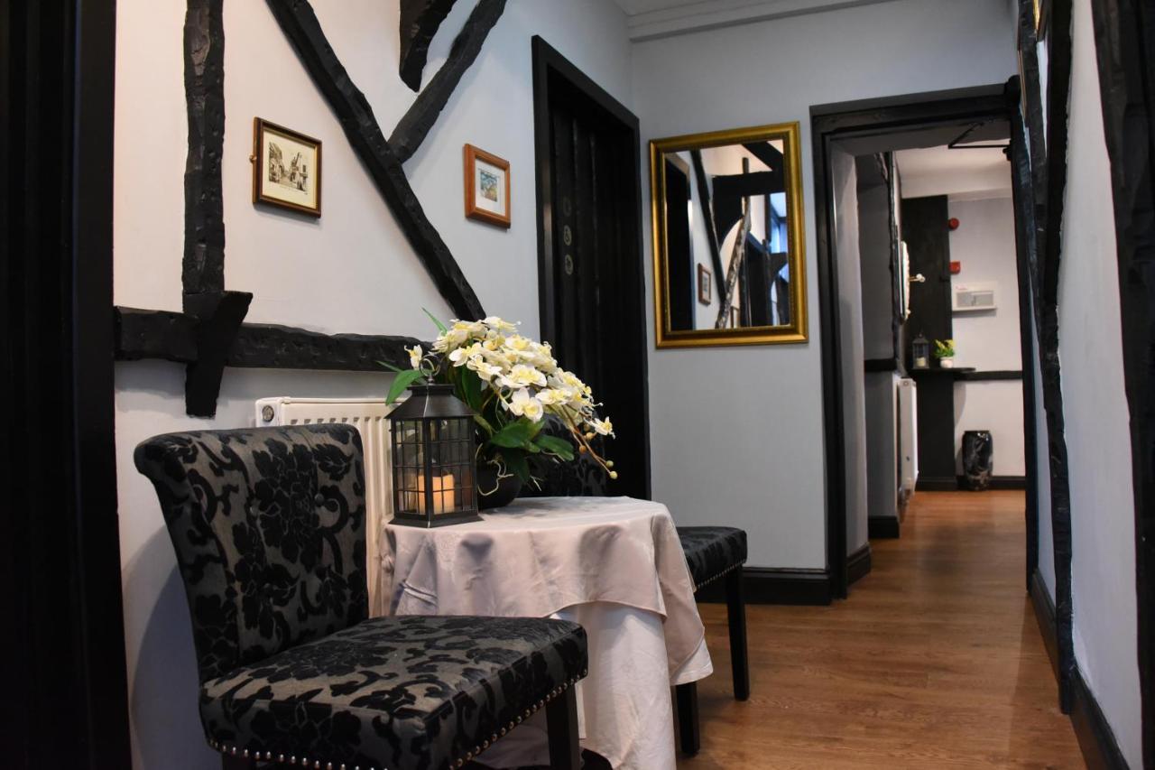 The Llanelwedd Arms Hotel Builth Wells Buitenkant foto