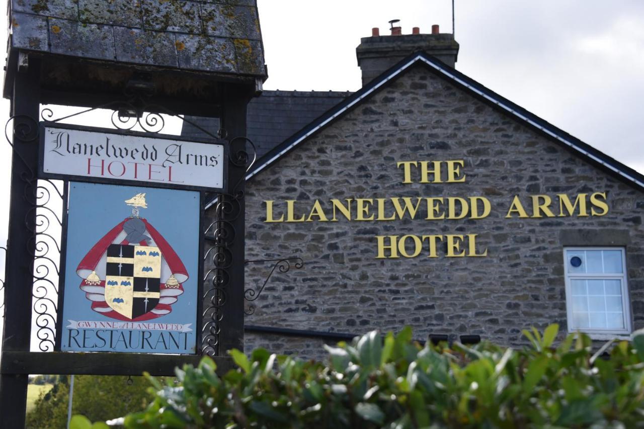 The Llanelwedd Arms Hotel Builth Wells Buitenkant foto