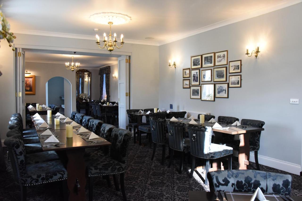 The Llanelwedd Arms Hotel Builth Wells Buitenkant foto