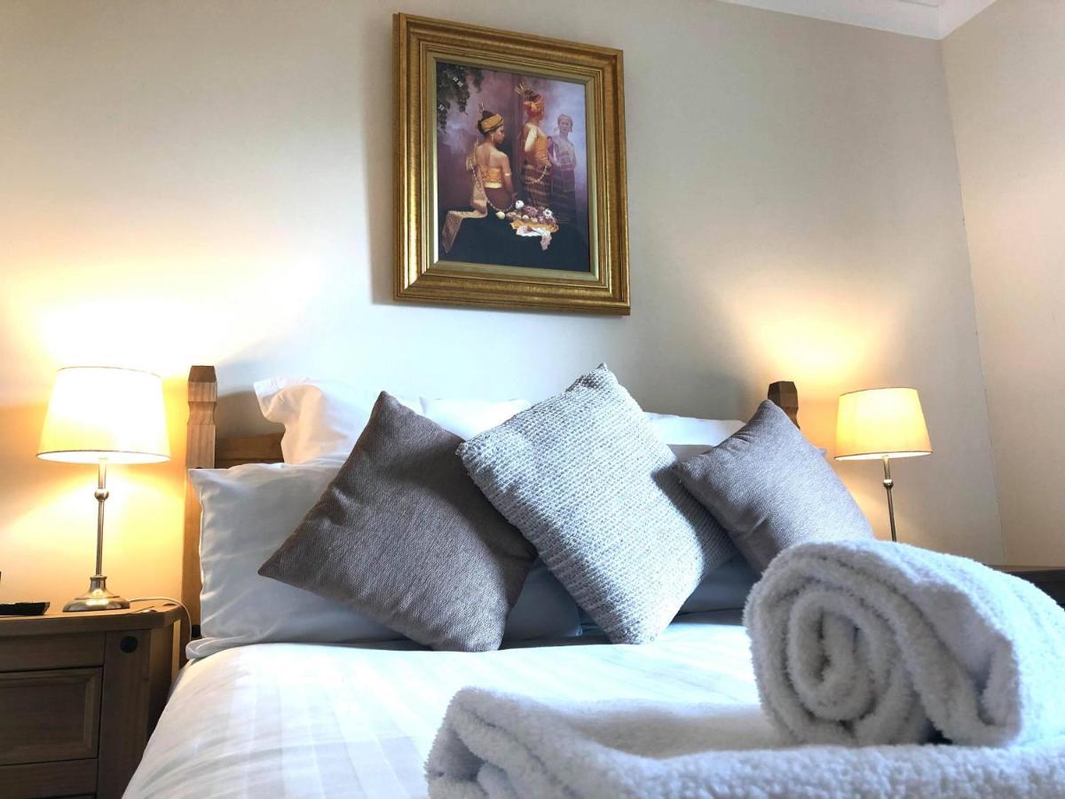 The Llanelwedd Arms Hotel Builth Wells Buitenkant foto