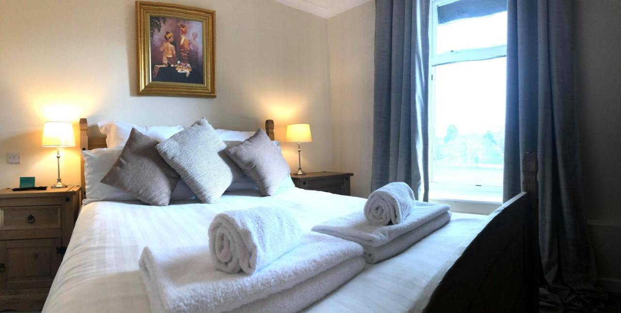 The Llanelwedd Arms Hotel Builth Wells Buitenkant foto