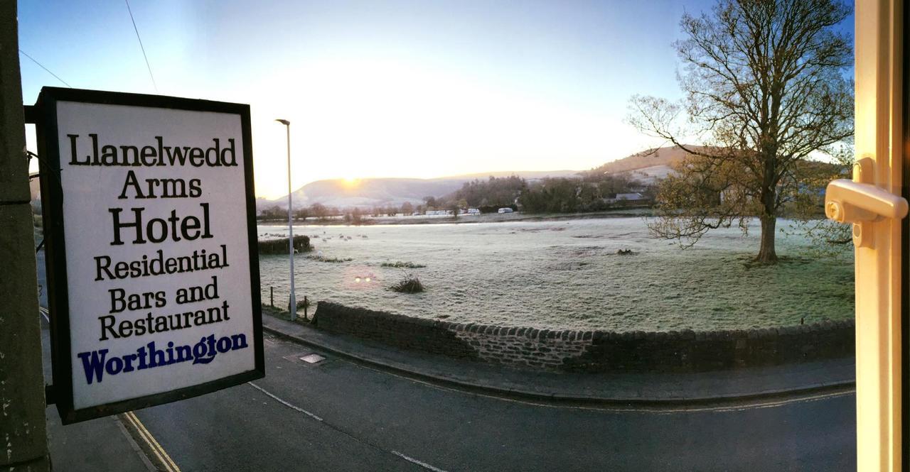 The Llanelwedd Arms Hotel Builth Wells Buitenkant foto